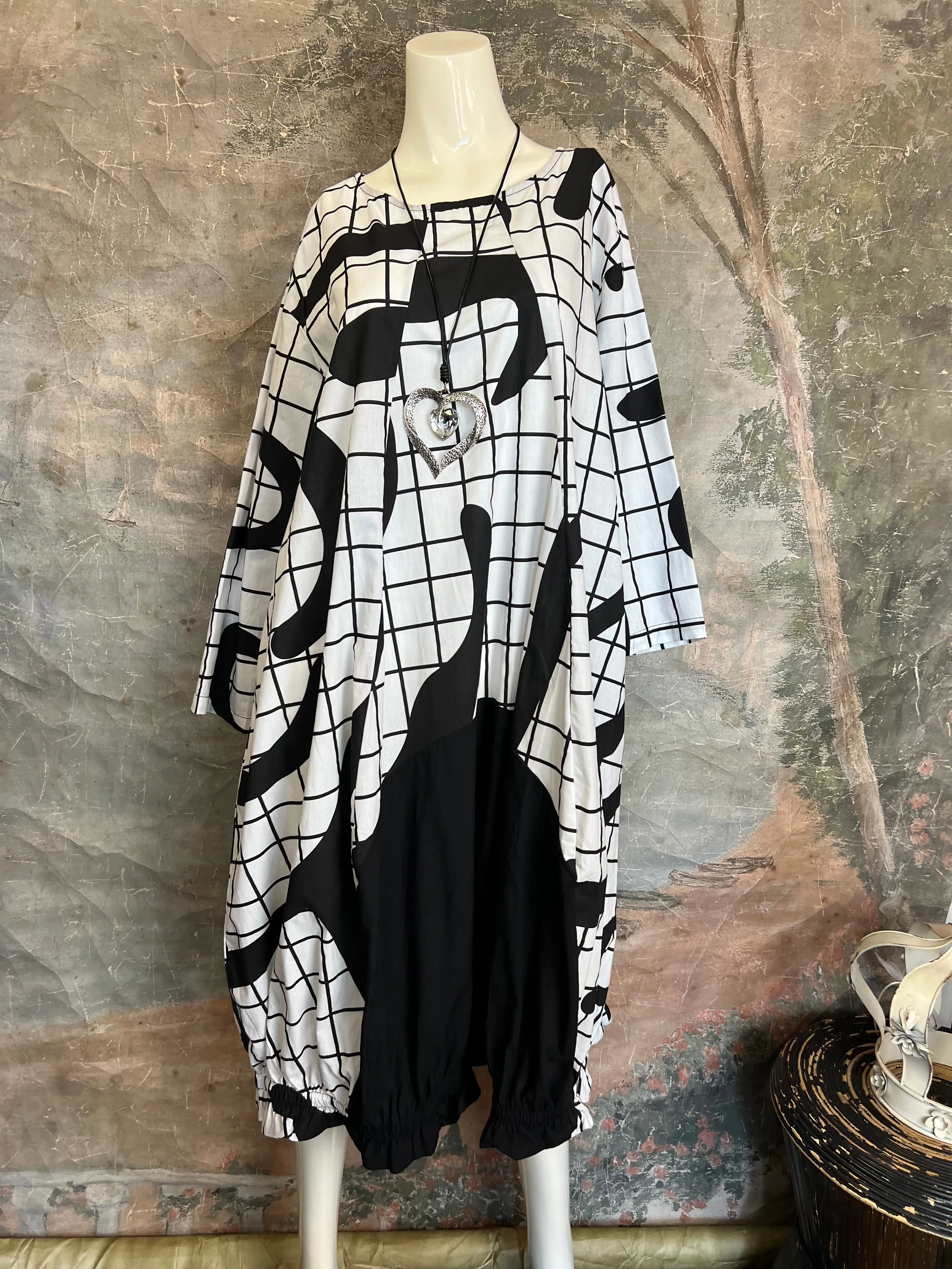 66333 VC B&W Print Dress