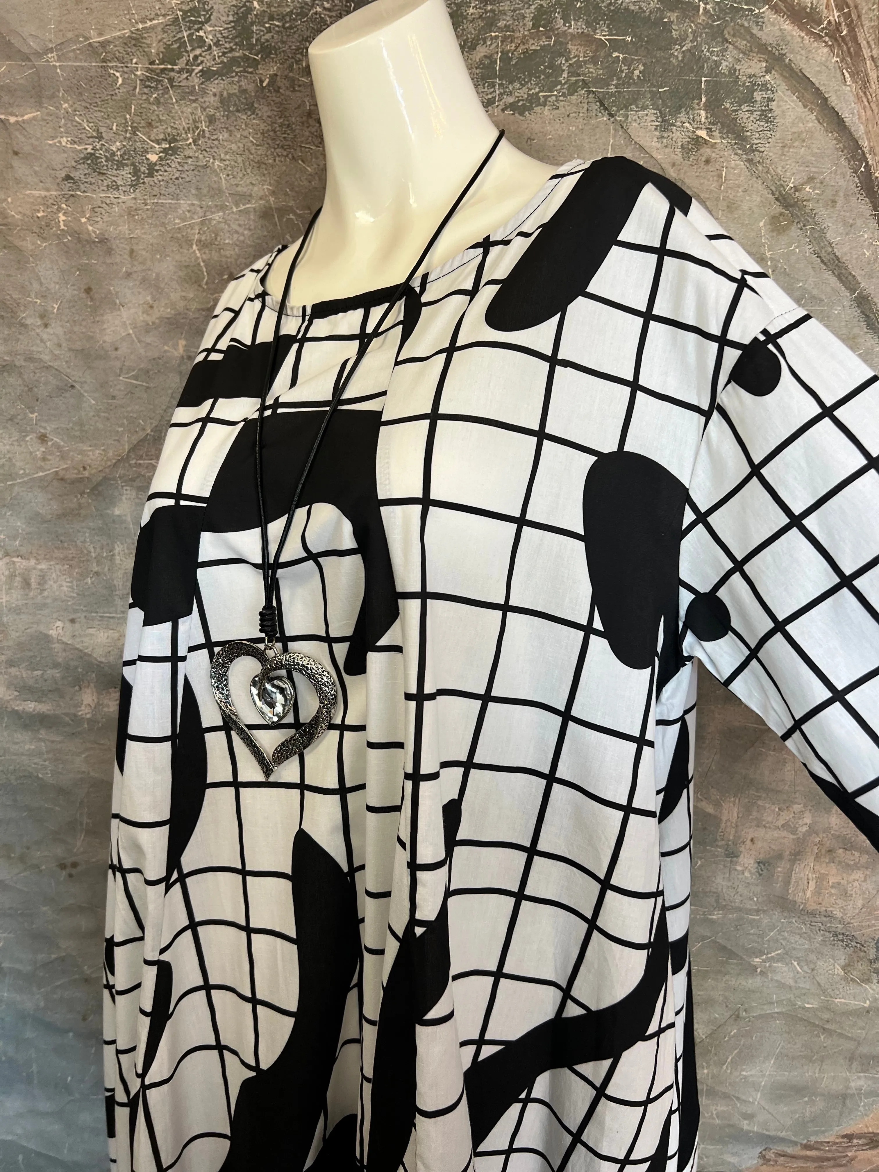 66333 VC B&W Print Dress