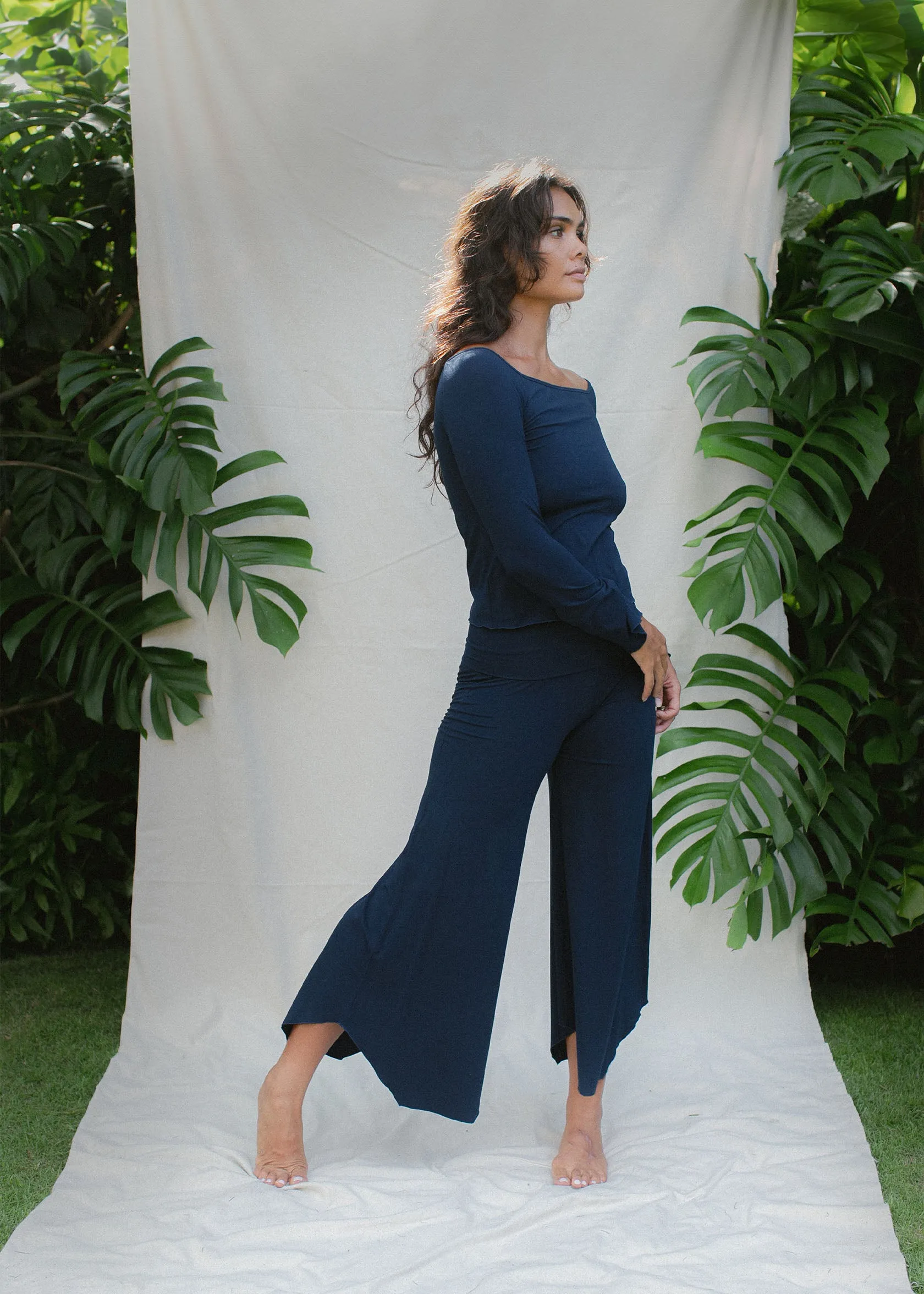 Layla Flares Navy