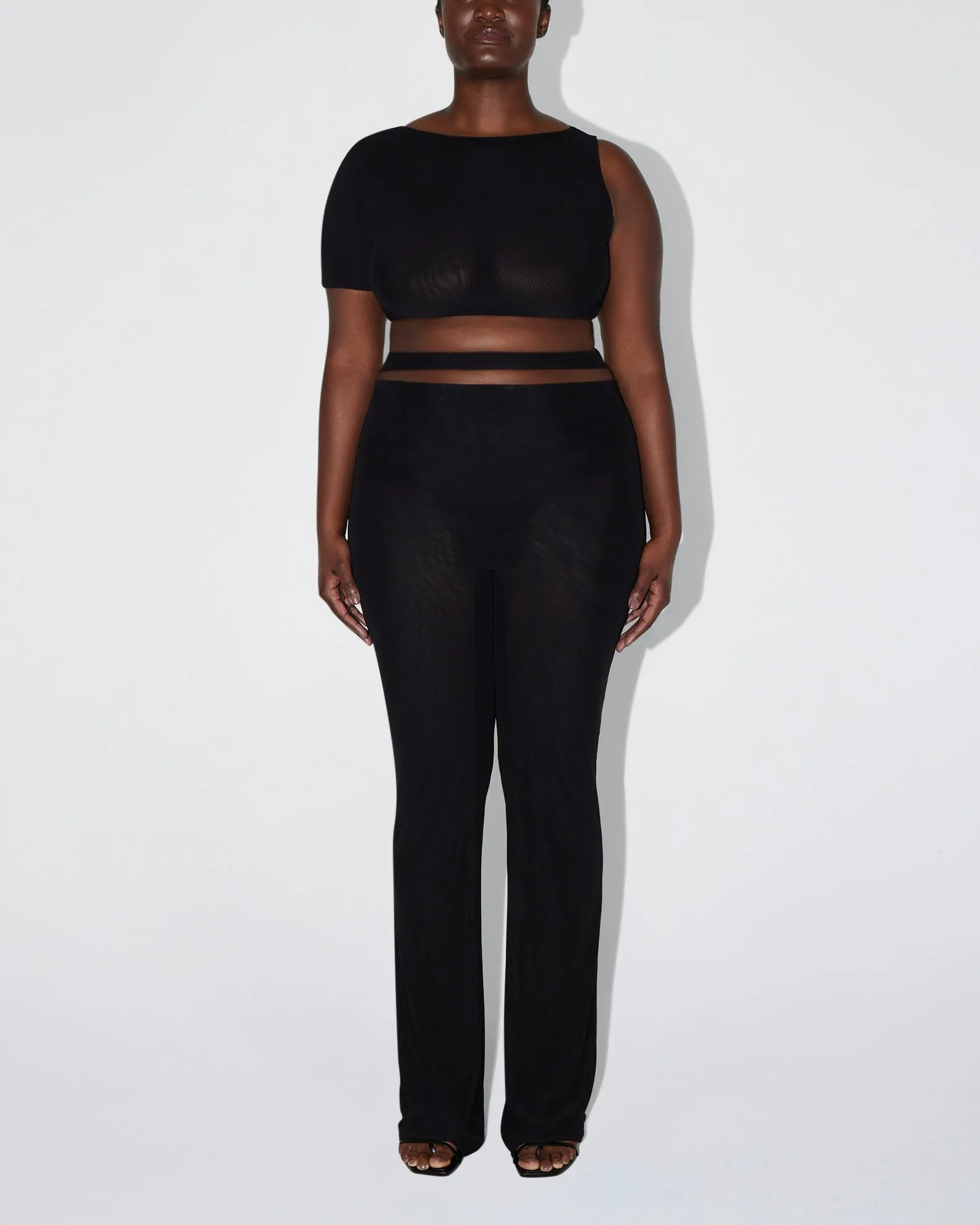 Mesh Stretch Cutout Foldover Pant | Black