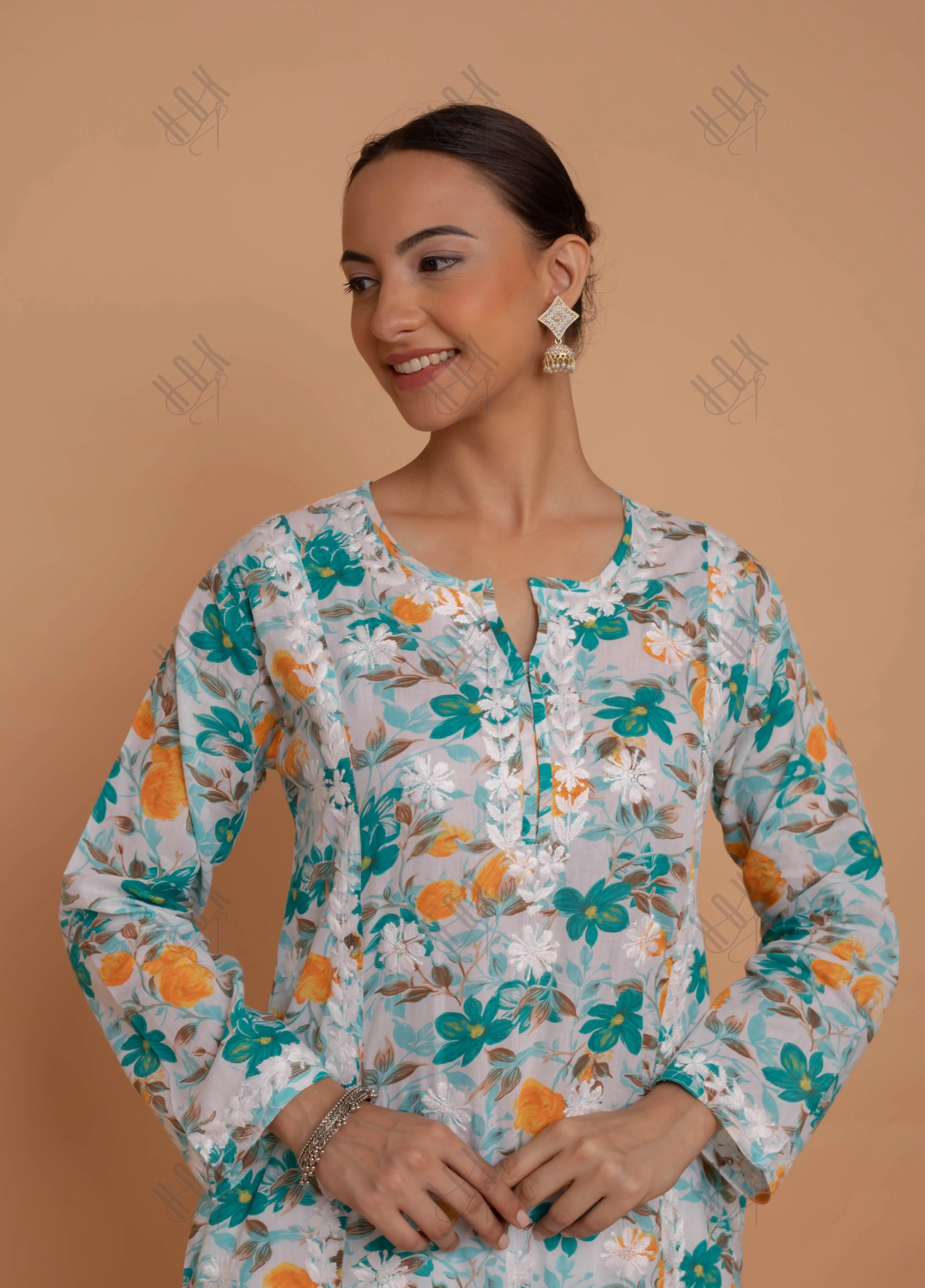 Saba Chikankari Kurta in Mul cotton in Turquoise Floral