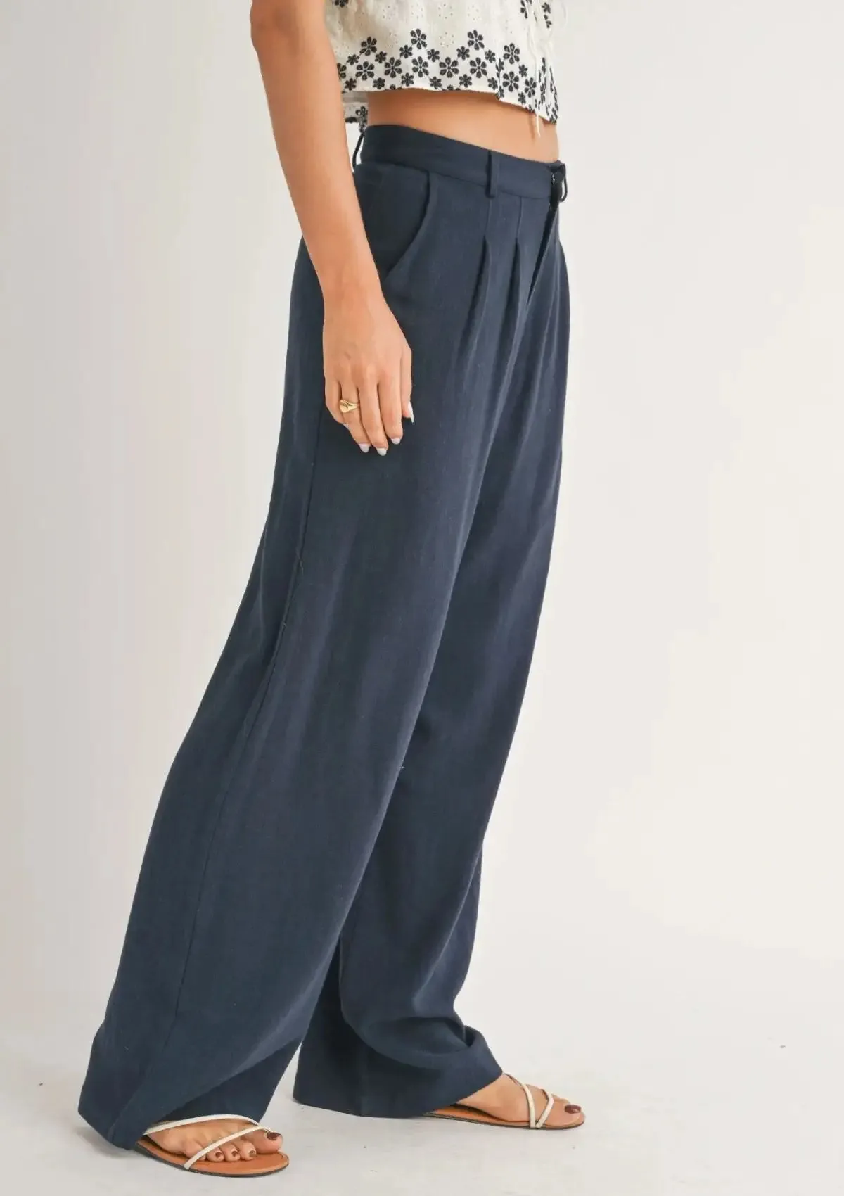 Sandy Cove Pleated Pants - Navy